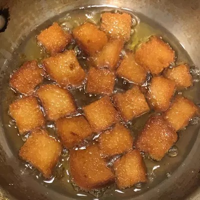 Bread Crutons (cubes)