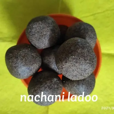 Nachni Ladoo